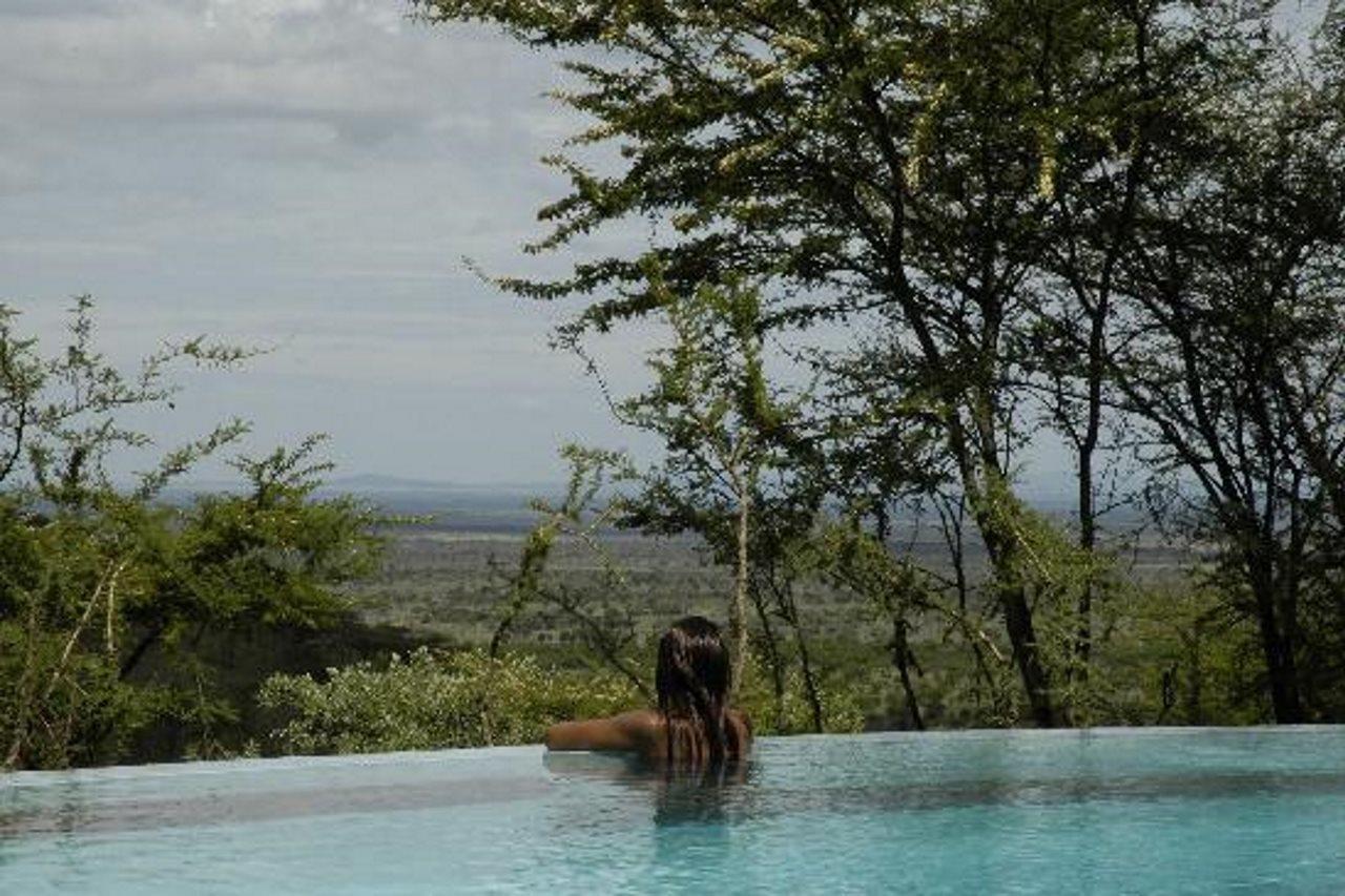 Serengeti Serena Safari Lodge Exterior photo