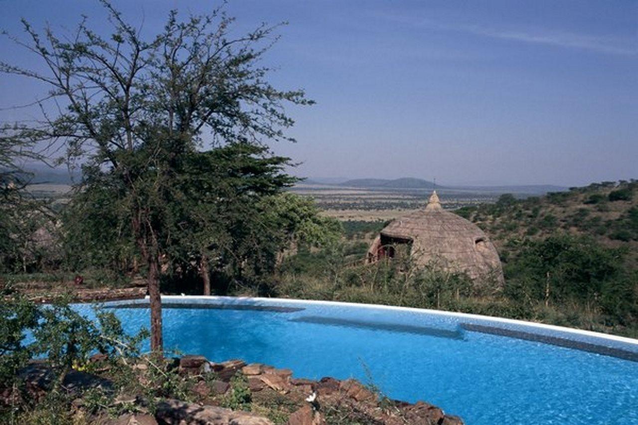 Serengeti Serena Safari Lodge Exterior photo