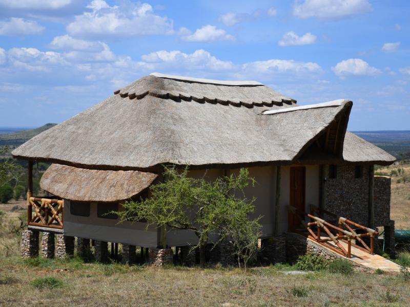 Serengeti Serena Safari Lodge Exterior photo