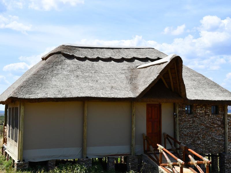 Serengeti Serena Safari Lodge Exterior photo