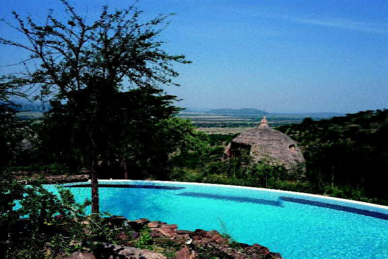 Serengeti Serena Safari Lodge Exterior photo